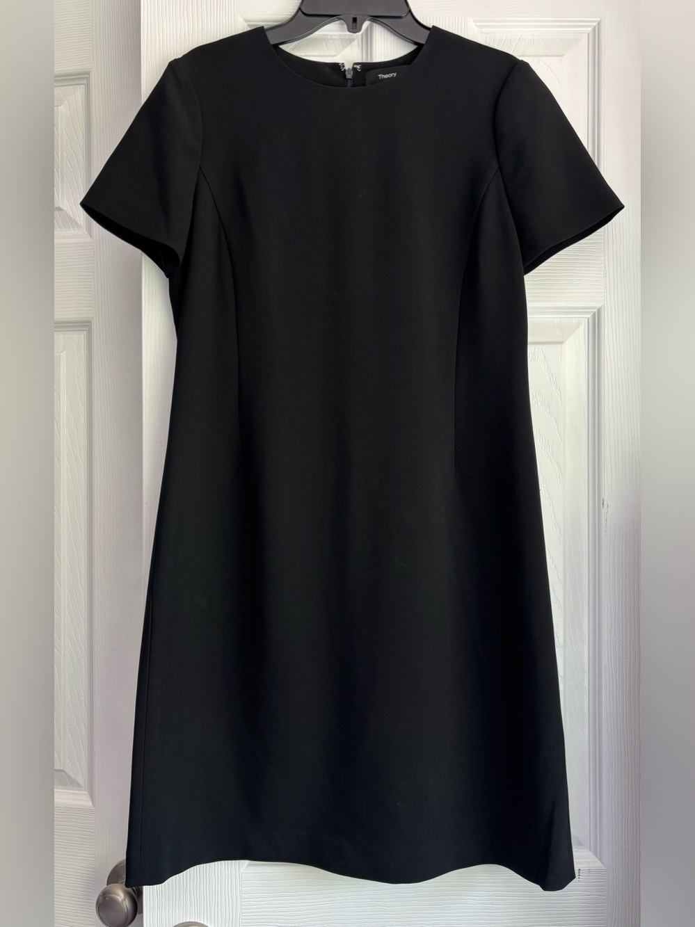 Theory Jatinn Modern Crepe Black Mini Sheath Dress Short Sleeve Size 4 EUC